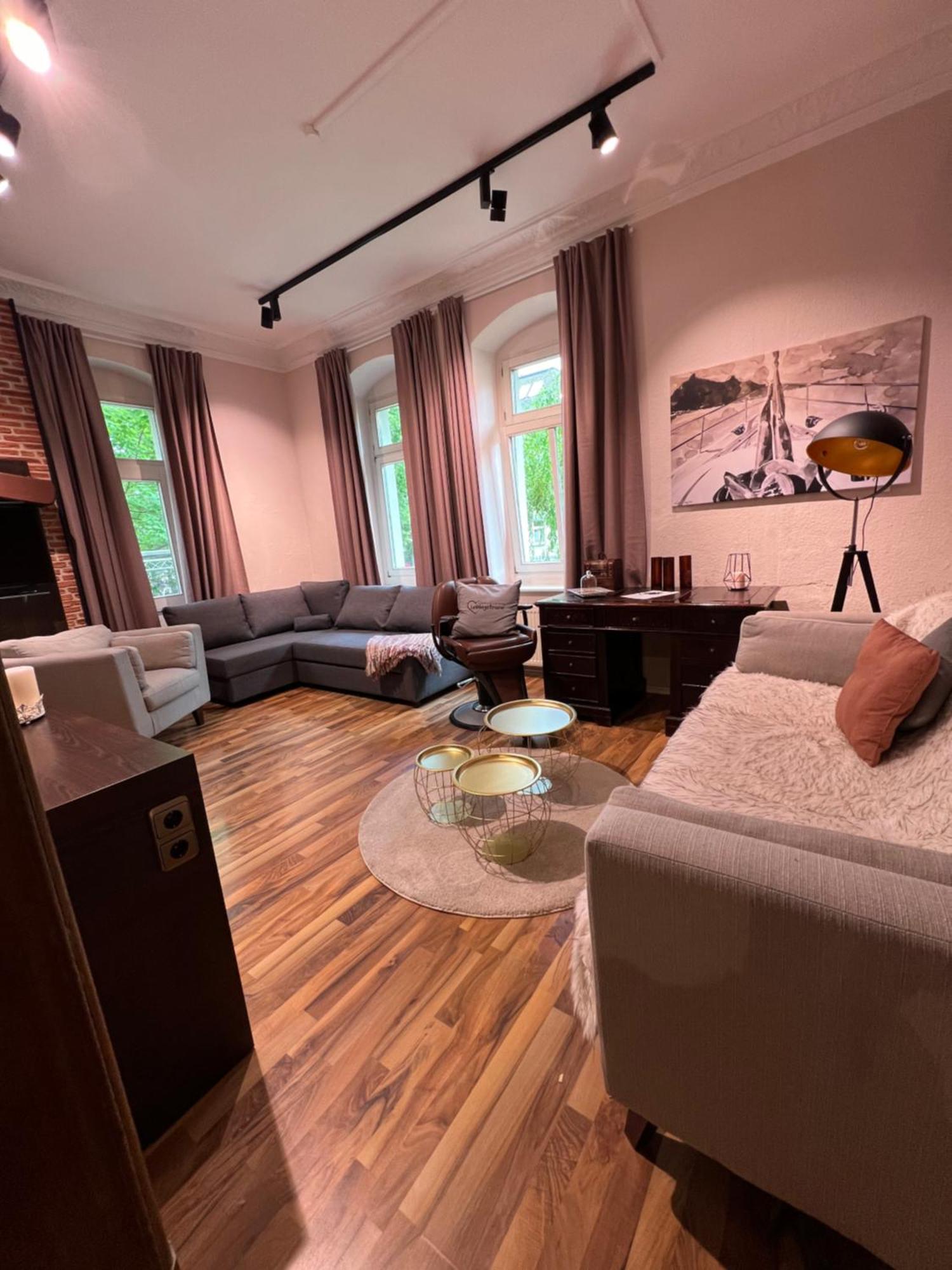 Charmante Ferienwohnung In Dresden Striesen - Frau Pie Appartement Exterior foto